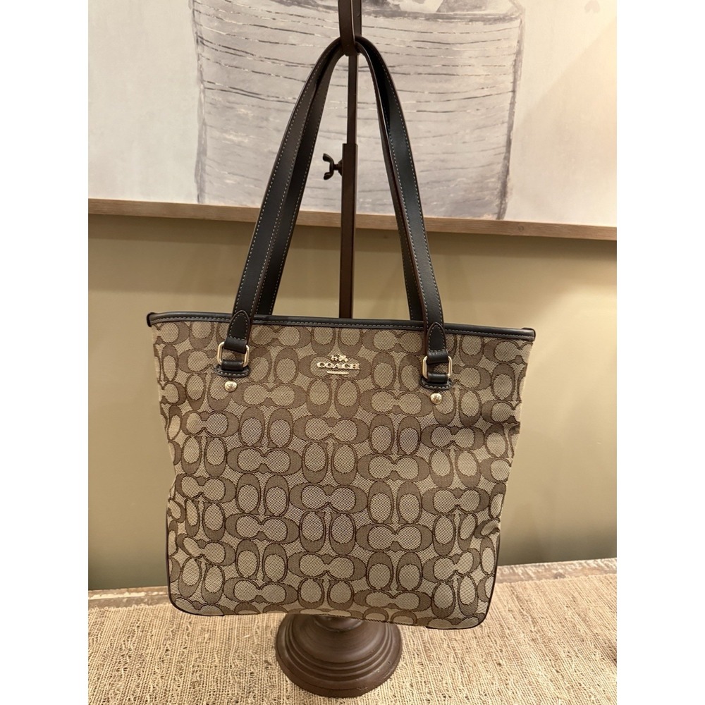 COACH OUTLINE SIGNATURE  KHAKI JACQUARD LEATHER TRIM ZIP TOP TOTE HANDBAG F58282 - Picture 7 of 13